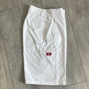 DICKIES White Cotton Utility Long Bermuda Shorts, Size 11/30